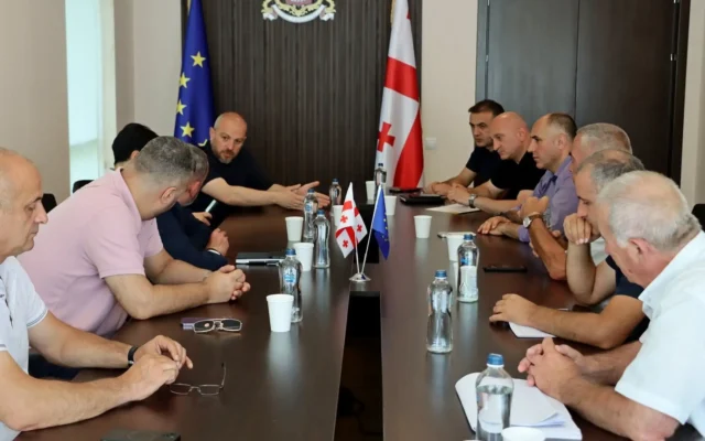 შიდა ქართლში წყალმომარაგების გაუმჯობესების საკითხებზე სამუშაო შეხვედრა გაიმართა