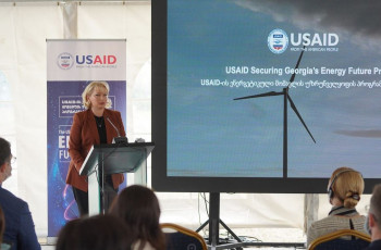 გორში, ქარის ელექტროსადგურის ტერიტორიაზე USAID-ის ენერგეტიკული მომავლის უზრუნველყოფის პროგრამის ოფიციალური გახსნის ცერემონია გაიმართა