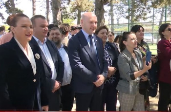 შიდა ქართლში ახლადრეაბილიტირებული სკოლები ხელისუფლების წარმომადგენლებმა მოინახულეს და მეთორმეტეკლასელებს სკოლის დამთავრება მიულოცეს 22.05.2025