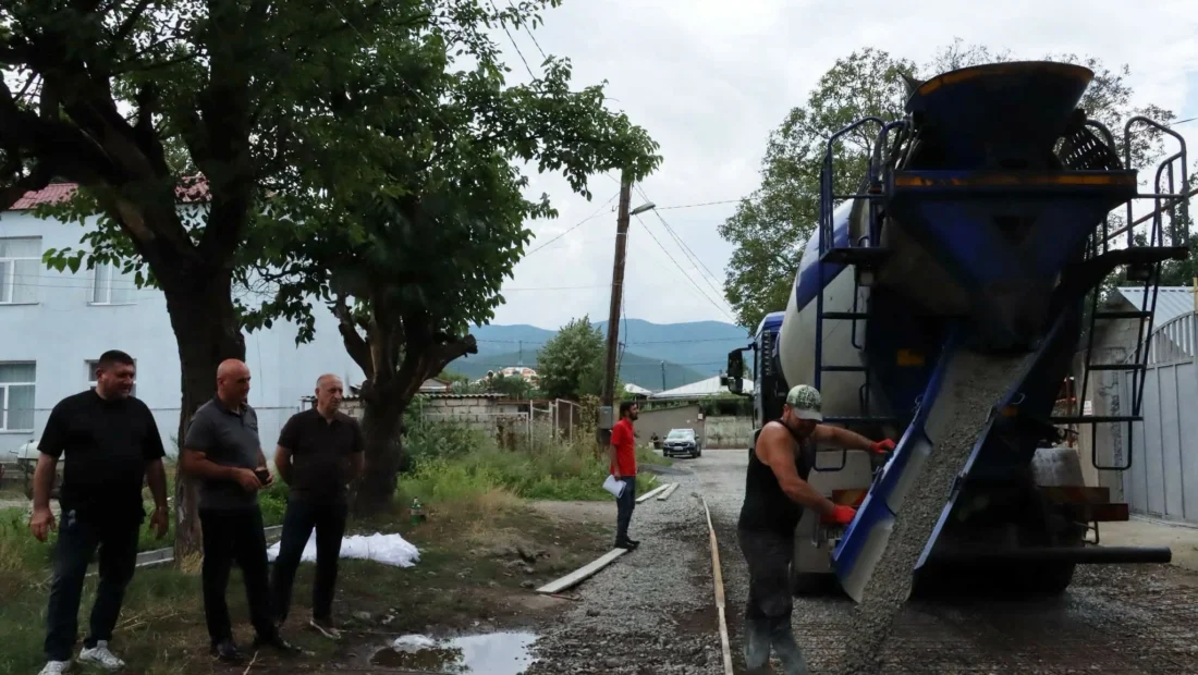სოფელ ქვემო ხვედურეთში შიდა საუბნო გზის მოწესრიგება მიმდინარეობს