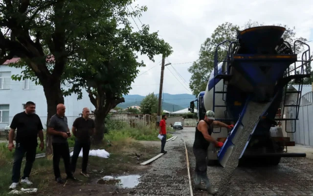 სოფელ ქვემო ხვედურეთში შიდა საუბნო გზის მოწესრიგება მიმდინარეობს