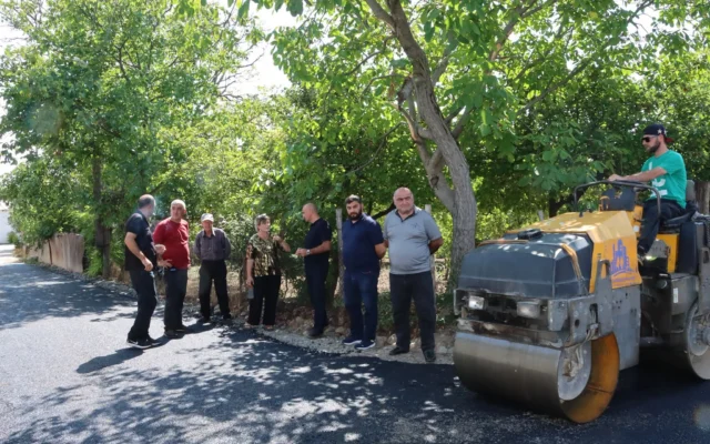 სოფელ დირბში შიდა საუბნო გზის ასფალტირება მიმდინარეობს