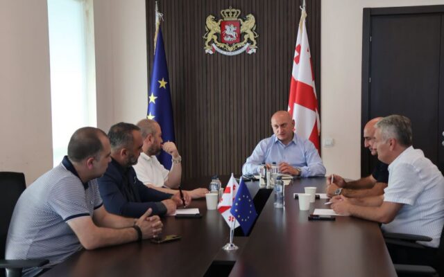 სიმონ გულედანმა მუნიციპალიტეტების მერებთან სამუშაო შეხვედრა გამართა