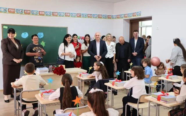 საოკუპაციო ხაზთან მდებარე ბერშუეთის საჯარო სკოლაში ახალი სასწავლო წელი საზეიმოდ დაიწყო