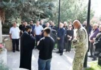 კასპში სოხუმის დაცემის 33 წლისთავზე დაღუპულთა ხსოვნას პატივი მიაგეს