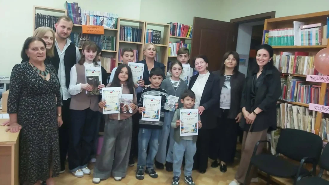 ხაშურის საბავშვო ბიბლიოთეკაში „ზაფხულის კითხვის კონკურსი 2026“-ის გამარჯვებულები დააჯილდოეს